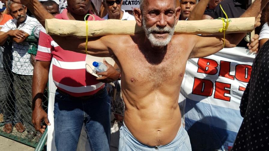 Trabajadores portuarios exigen ser pensionados 