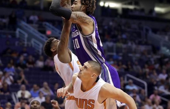 Bucks ganan a Clippers 97-96 tras un fallo de Griffin Bucks ganan a Clippers 97-96 tras un fallo de Griffin