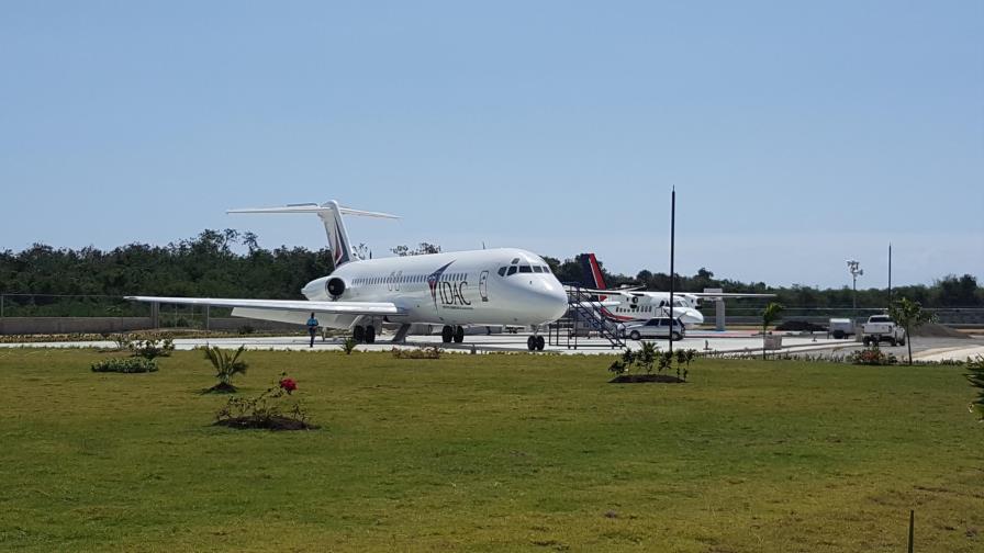 Aerolínea Pawa Dominicana dona un avión DC-9 al Instituto de Aviación Civil
Pawa Dominicana dona una aeronave al IDAC