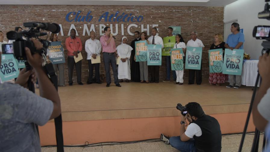 Iglesia Católica reconoce diputados santiagueros defienden derecho a la vida desde la concepción Iglesia Católica reconoce diputados santiagueros defienden derecho a la vida desde la concepción