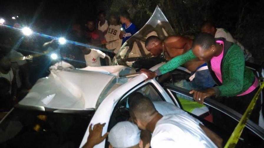 Accidente en San Pedro de Macorís deja un muerto y ocho heridos