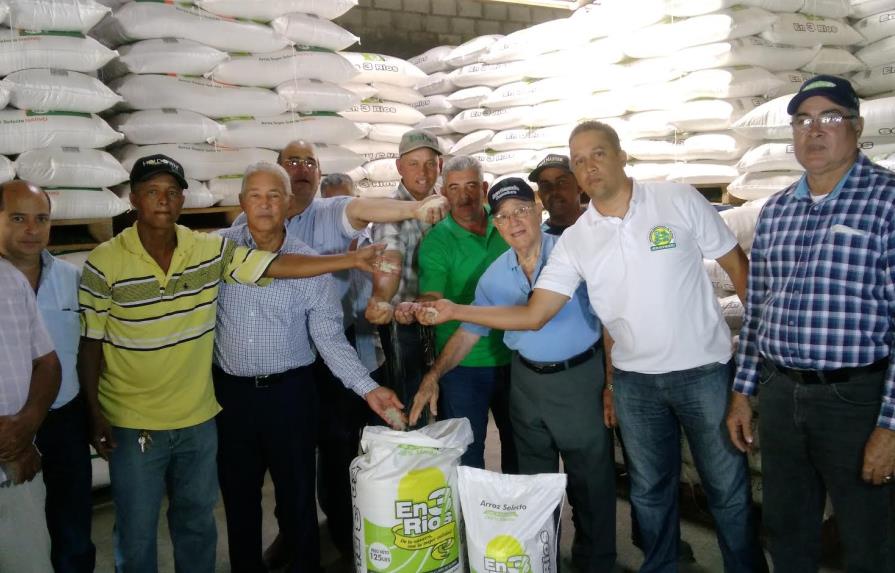 Productores Línea Noroeste niegan se venda arroz plástico en el país