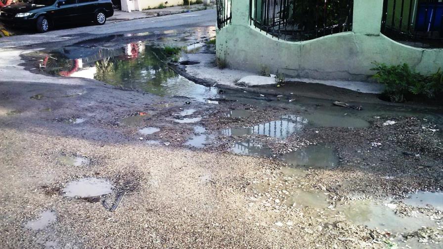 En la calle 6 de Savica esperan por solución