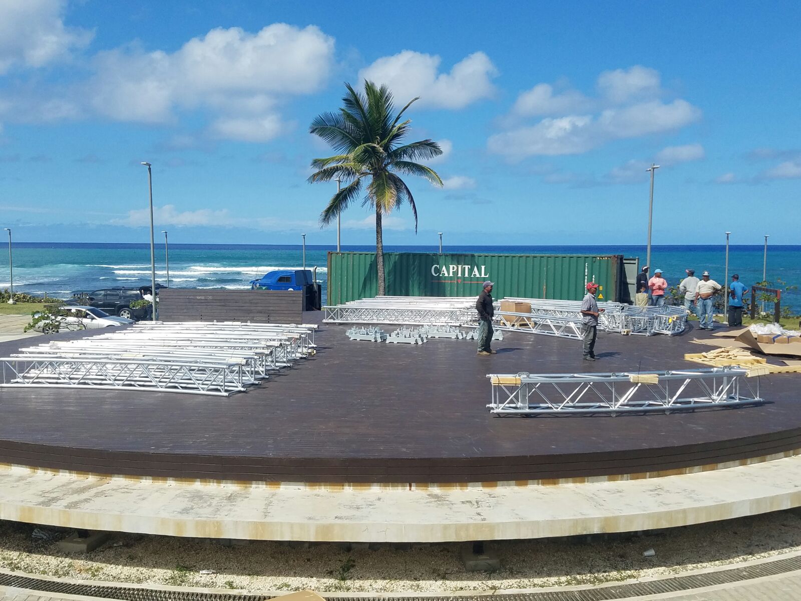 Piezas sobre la pista del Anfiteatro