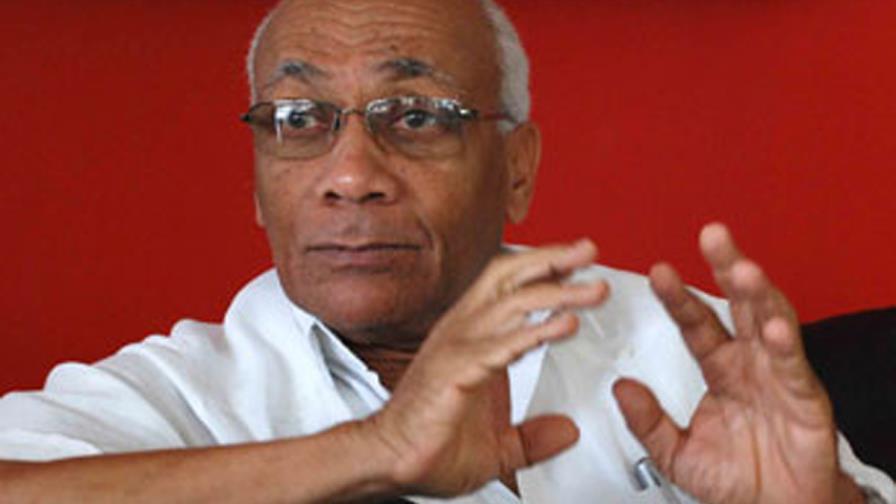 Reconocen los aportes de Rafael Núñez Grassals al periodismo