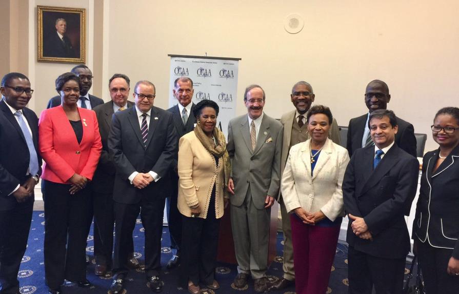 Embajador en Washington participa en encuentro con congresistas de EE.UU. 