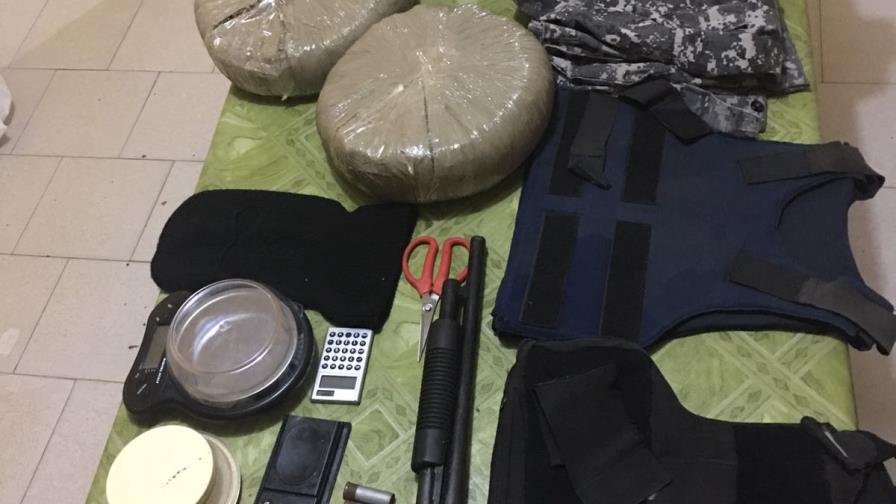 Dirección de Drogas decomisa armas y droga en Higüey  