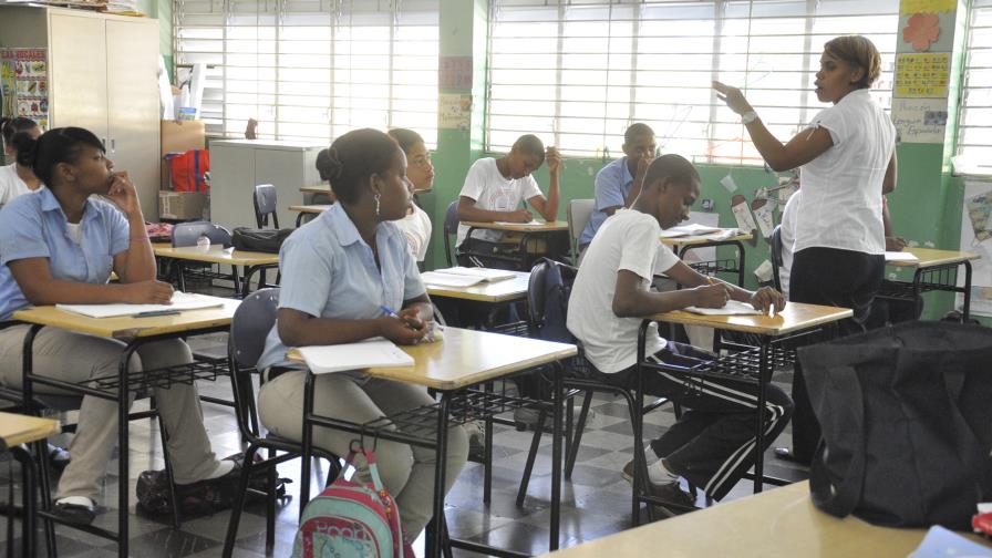 Razones por las que el juez impuso un astreinte de RD$50 mil a profesores en huelga