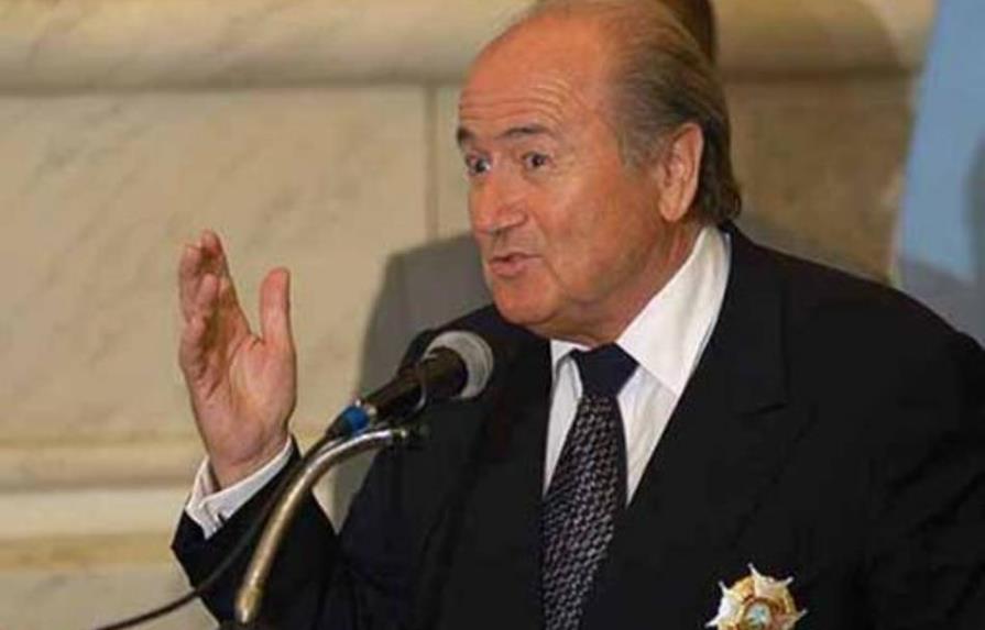 La FIFA se deshace de placa con nombre de Joseph Blatter 