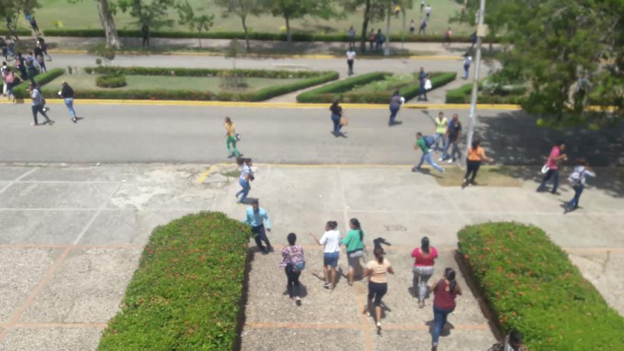 Continúa proceso de electoral tras tiroteo en la UASD que dejó un muerto y seis heridos