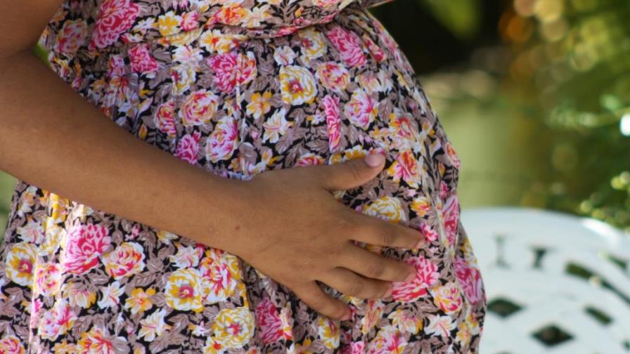 Crean grupo de ahorros para adolescentes embarazadas de Baní Crean grupo de ahorros para adolescentes embarazadas de Baní