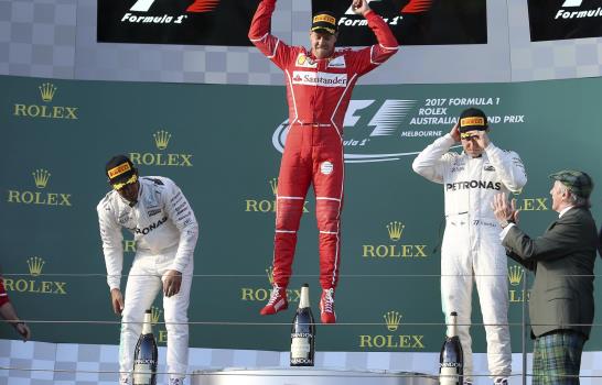 Vettel rompe la sequía de Ferrari, gana el GP de Australia 