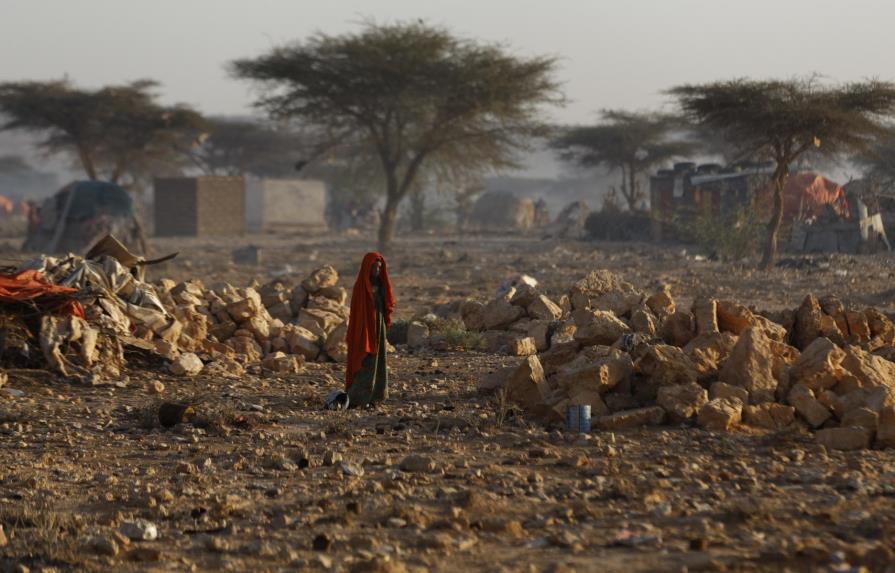 Hambruna, cólera y sequía agobian a Somalia 