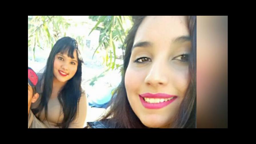 Dos adolescentes mueren tras ser golpeadas por una avioneta Dos adolescentes mueren tras ser golpeadas por una avioneta