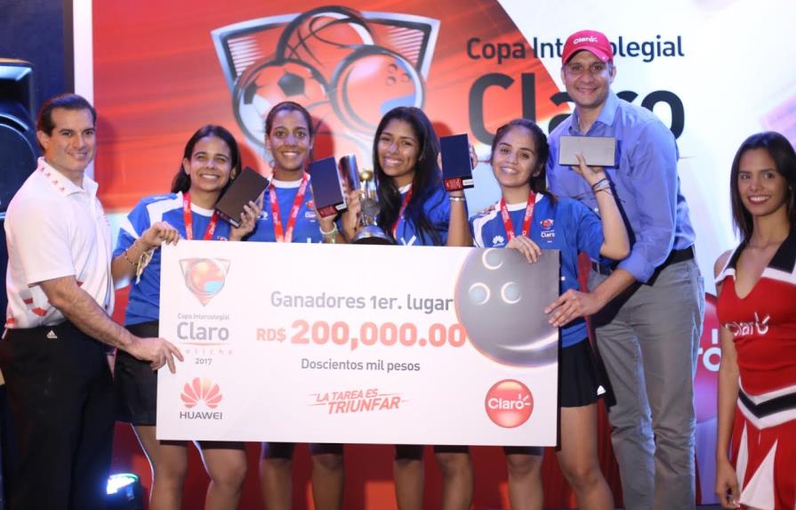 El Colegio Quisqueya se coronó campeón de la Copa Intercolegial Claro de Boliche