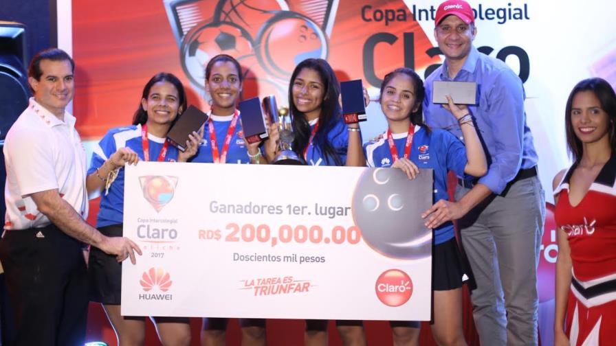 El Colegio Quisqueya se coronó campeón de la Copa Intercolegial Claro de Boliche