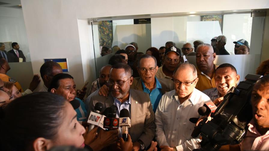 Culmina sin acuerdo la reunión entre empresarios y sindicalistas por aumento salarial