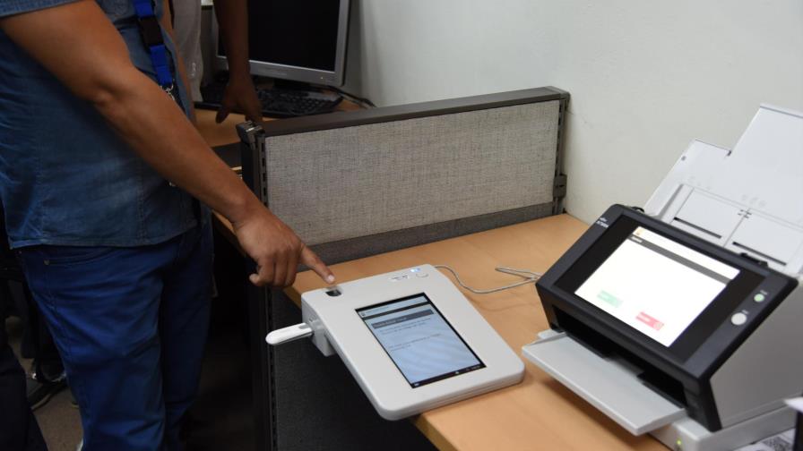 Junta Central Electoral  pagaría “millonada” por almacenar sus equipos 