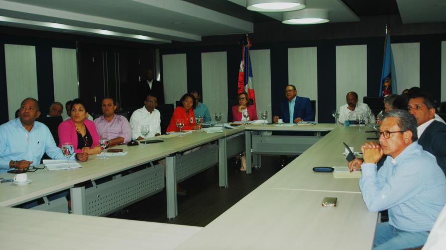 CAASD inicia instalación de acometidas de agua potable y sanitaria para viviendas a futuro en Ciudad Juan Bosch
