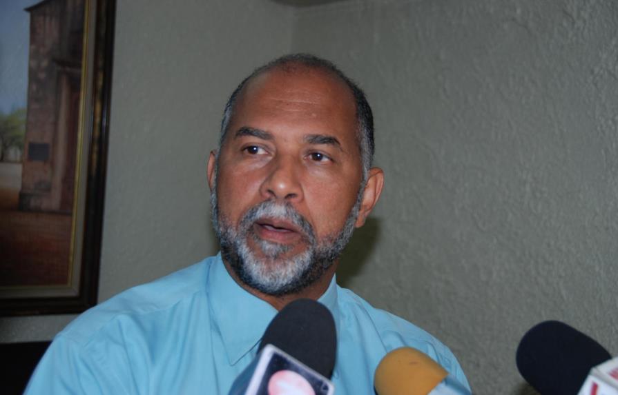 Presidente de la ADP acusa al ministro de Educación de violar acuerdo