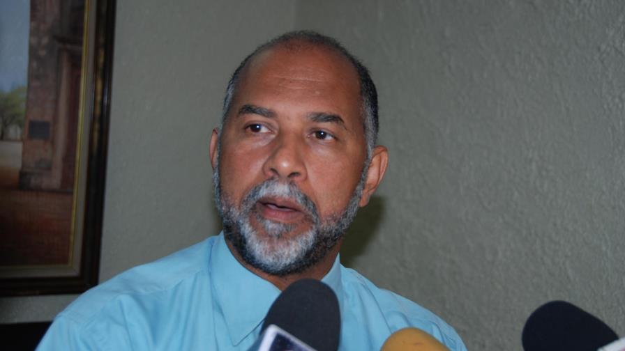 Presidente de la ADP acusa al ministro de Educación de violar acuerdo Presidente de la ADP acusa al ministro de Educación de violar acuerdo