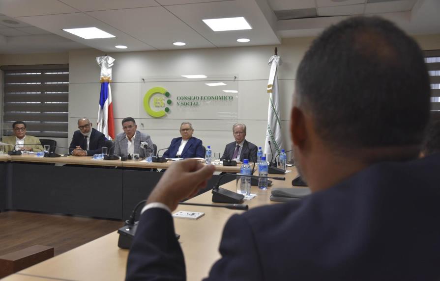 Comisión que investiga  Punta Catalina acepta firma FTI para hacer auditoría