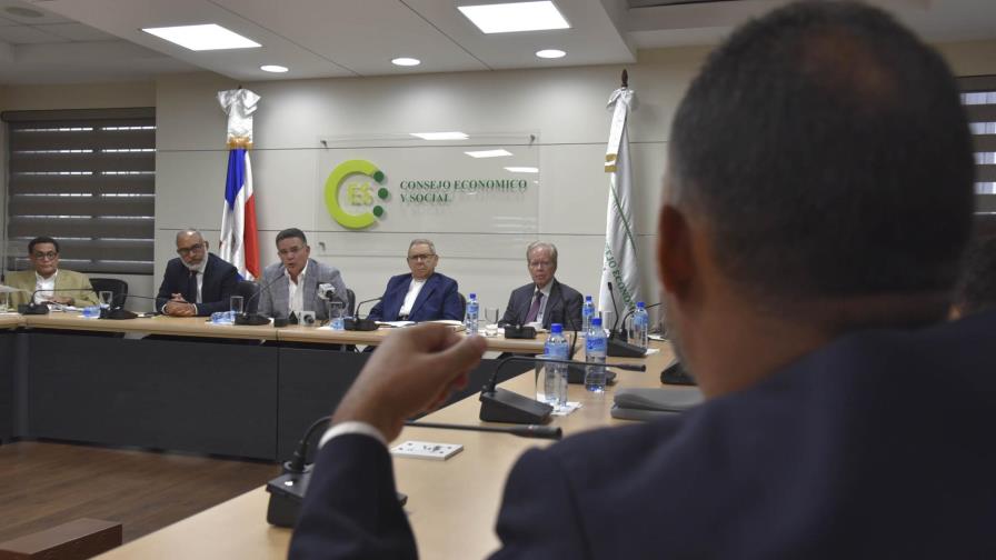 Comisión que investiga  Punta Catalina acepta firma FTI para hacer auditoría