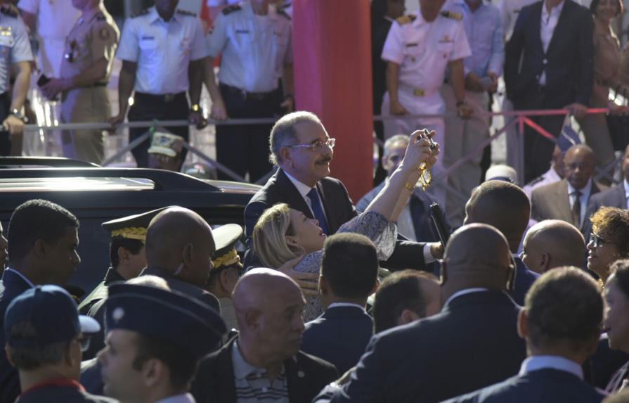 Presidente Medina encabeza desfile cívico-militar en ocasión del 173 aniversario de Batalla 30 de Marzo  