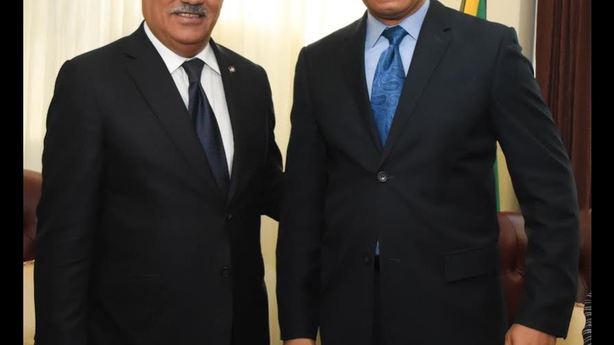 Canciller Miguel Vargas sostiene encuentro con Primer Ministro de Jamaica Canciller Miguel Vargas sostiene encuentro con Primer Ministro de Jamaica