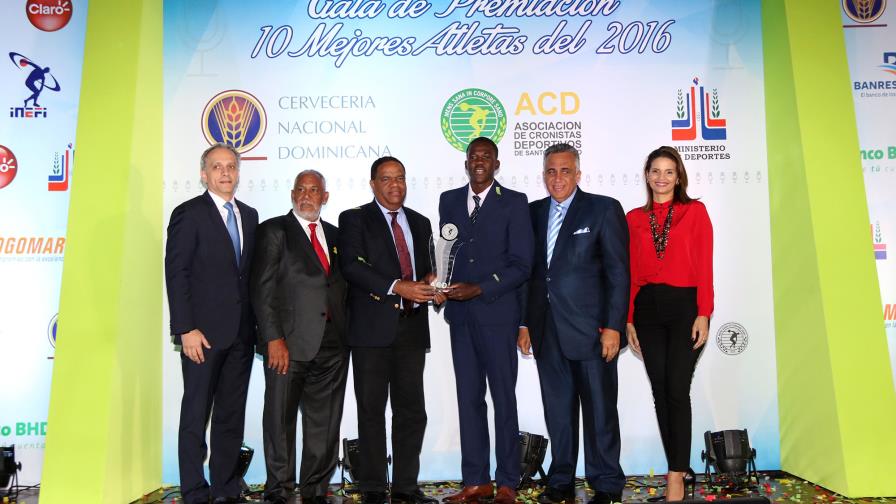 Luisito Pié se llevó el galardón del Atleta del Año; envía mensaje a las autoridades