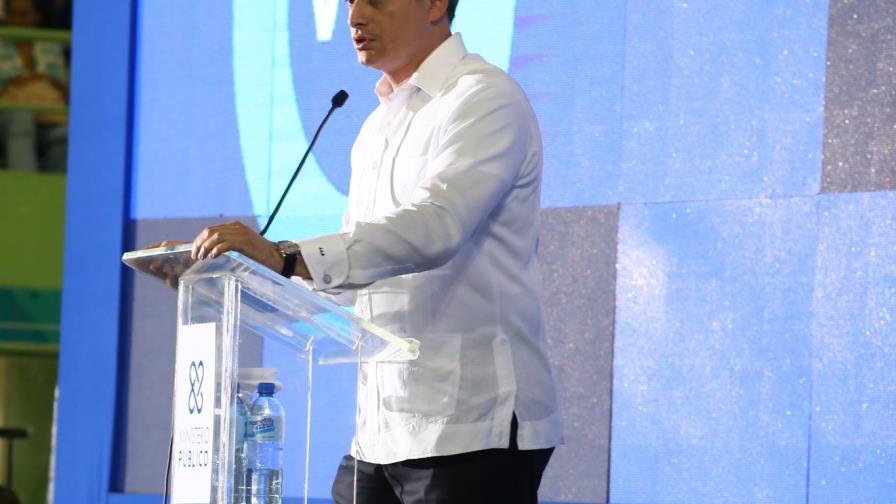 Procurador anuncia plan estratégico para mejorar calidad de los servicios