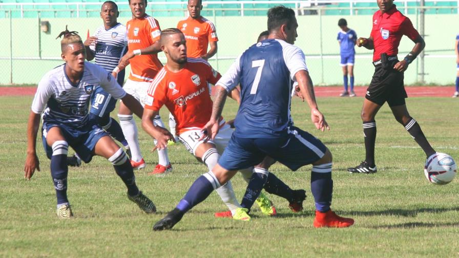 O&M y Barcelona Atlético ganan en la Liga Dominicana de Fútbol
