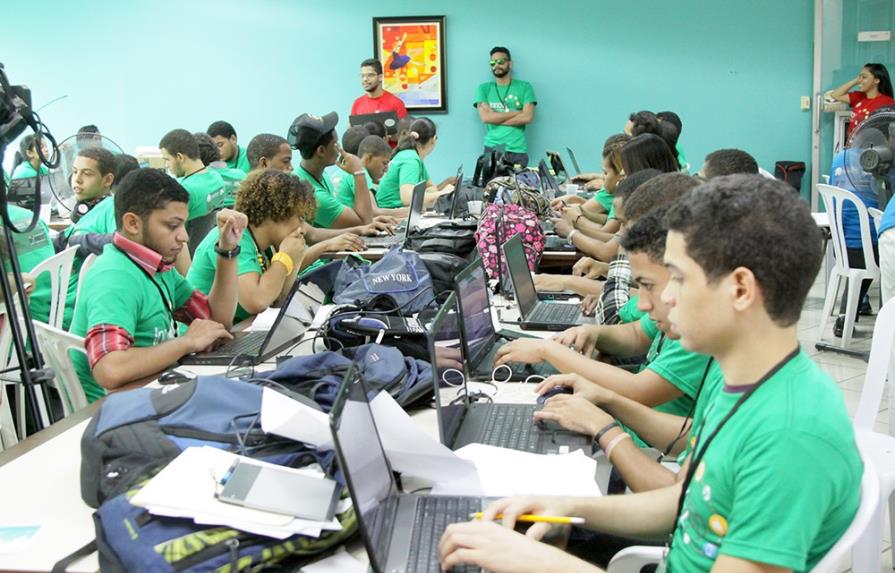 Vicepresidencia gana concurso internacional con iniciativa digital de centros comunitarios