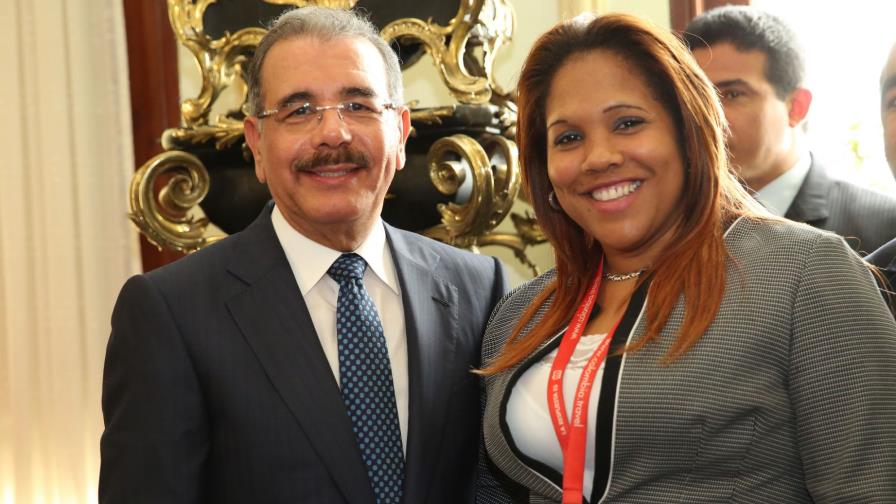 Danilo Medina destaca contribución de los periodistas al desarrollo de la nación