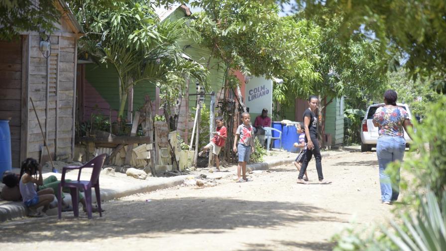 Residentes Hato del Yaque protestan contra desalojo para Ciudad Juan Bosch Residentes Hato del Yaque protestan contra desalojo para Ciudad Juan Bosch