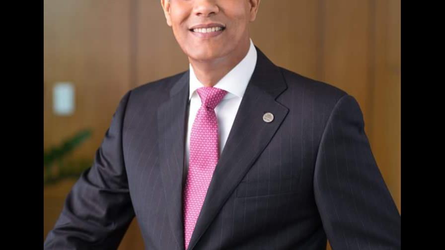 Armando García afirma periodistas contribuyen a fortalecer la opinión pública y la democracia