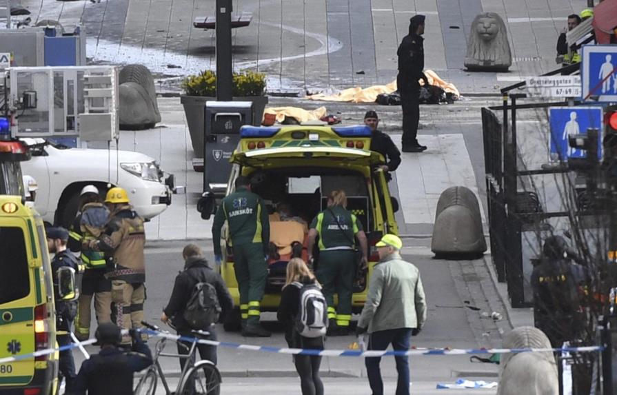 Al menos tres muertos y ocho heridos en atropello en Suecia; detienen a un sospechoso