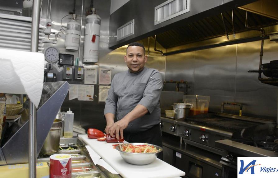 El dominicano que quería ser pelotero pero le fue mejor como chef 