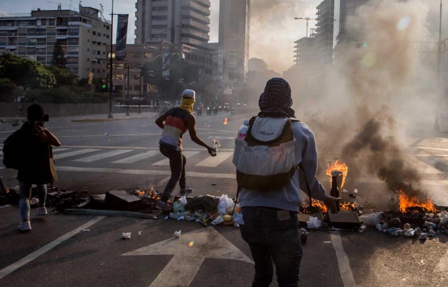 Oposición venezolana anuncia nuevas manifestaciones contra el Tribunal Supremo