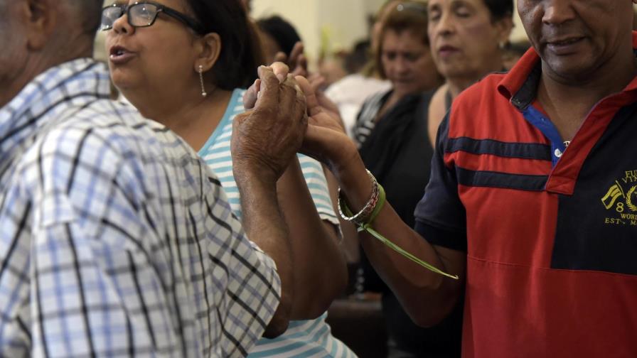 Obispo de Santiago critica las “bebidas y borracheras” en la Semana Santa Obispo de Santiago critica las “bebidas y borracheras” en la Semana Santa