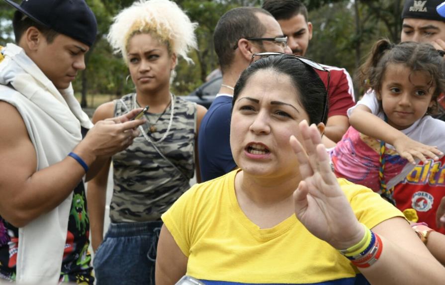 Venezolanos en República Dominicana dicen estar cansados de Nicolás Maduro