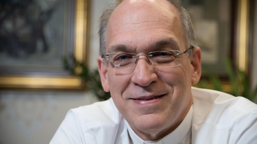 Monseñor Víctor Masalles: “Si la Iglesia no llega a los jóvenes, va a tener problemas”