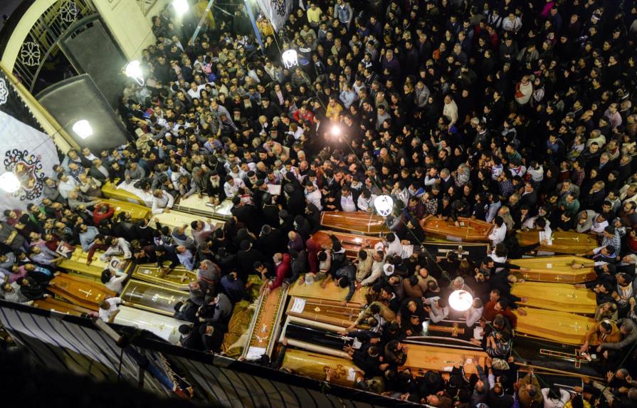 Presidente de Egipto decreta el estado de emergencia tras ataques a iglesias