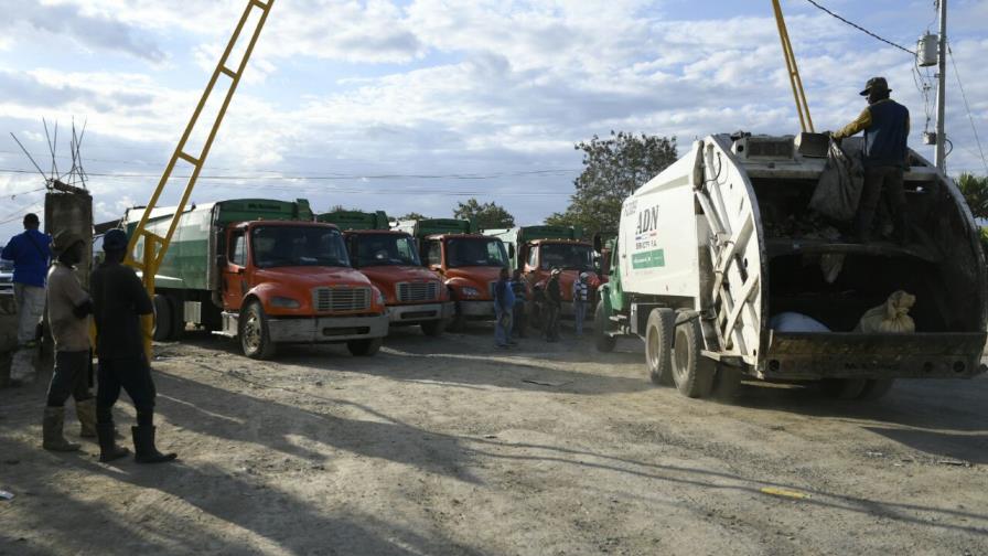 Lajún mantiene rechazo a que Los Alcarrizos y Pantoja depositen basura en Duquesa Lajún mantiene rechazo a que Los Alcarrizos y Pantoja depositen basura en Duquesa