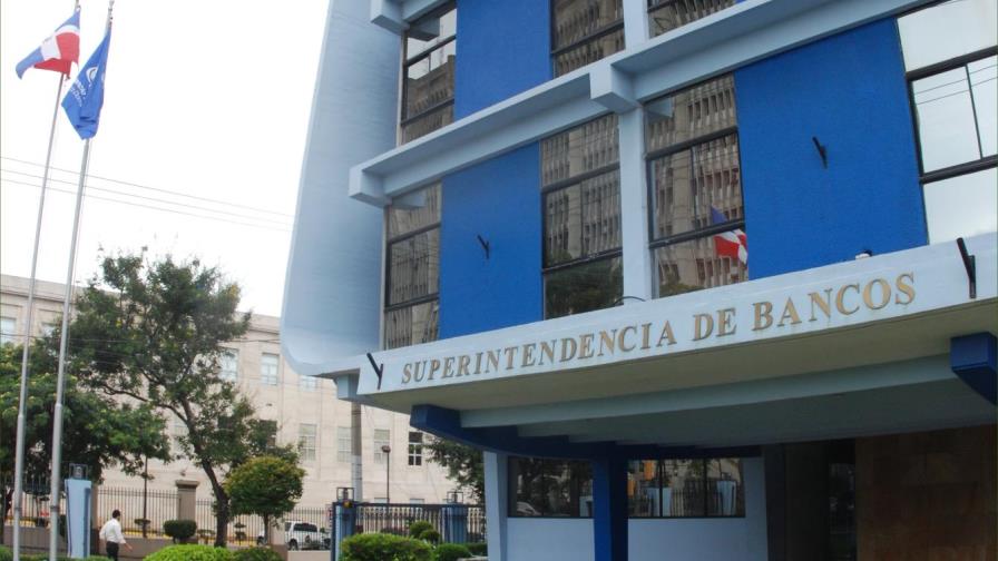 Banca consolidada dominicana tiene prestado más de RD$916,000 millones