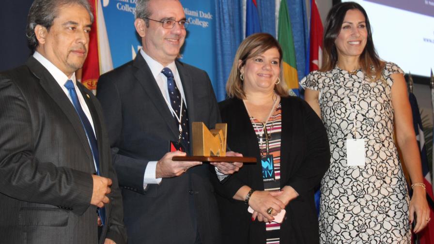 Abinader propone órgano que asesore los procesos electorales en América Latina