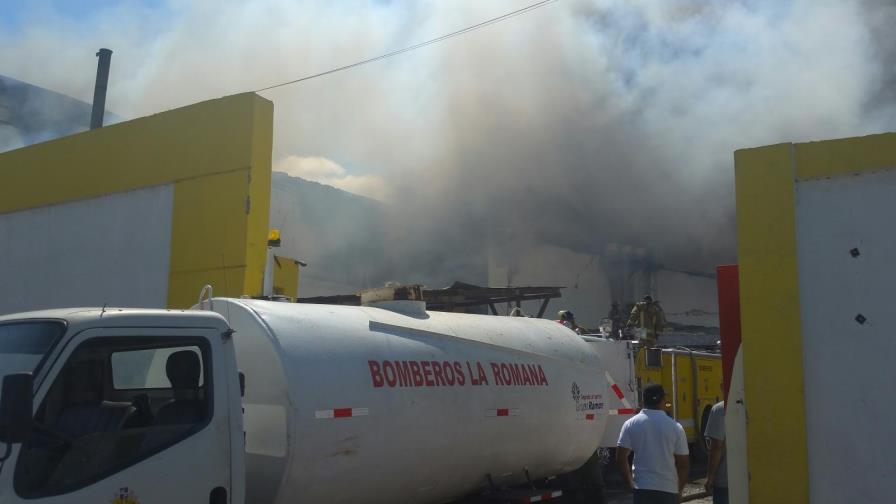 Fuego en Iberia dejó pérdidas RD$500 millones y más 350 personas sin trabajo