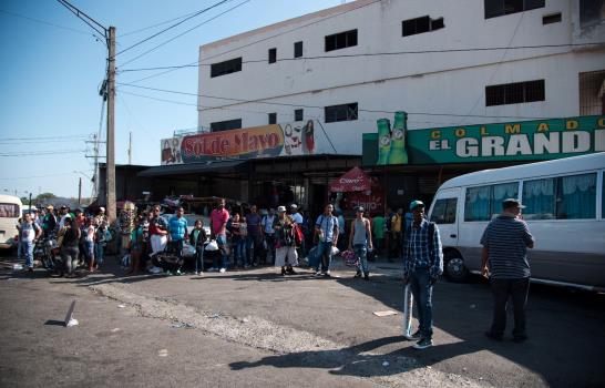 Se incrementa salida de pasajeros hacia el interior del país