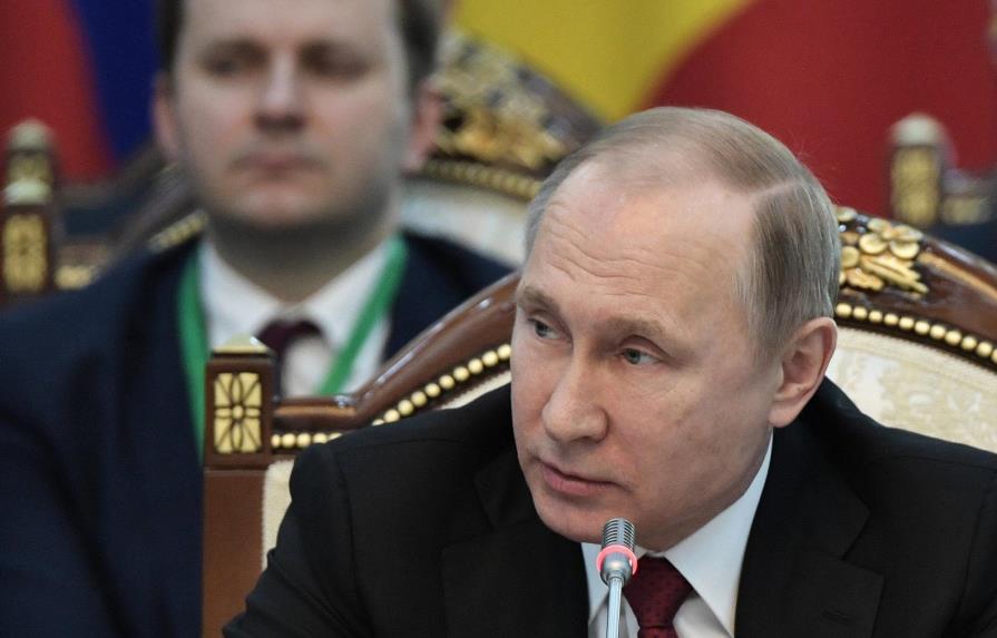 Rusia recuerda que tiene al “padre” tras lanzamiento de bomba por EE.UU.