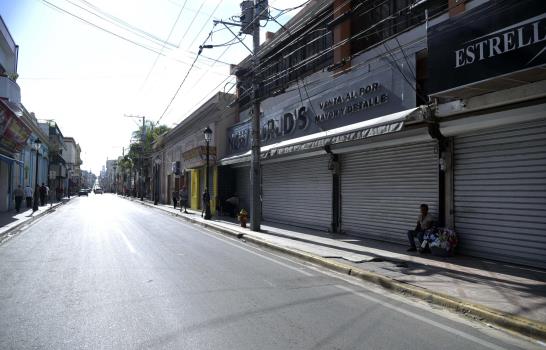 Poca movilidad vehicular en calles y avenidas de Santiago este Viernes Santo